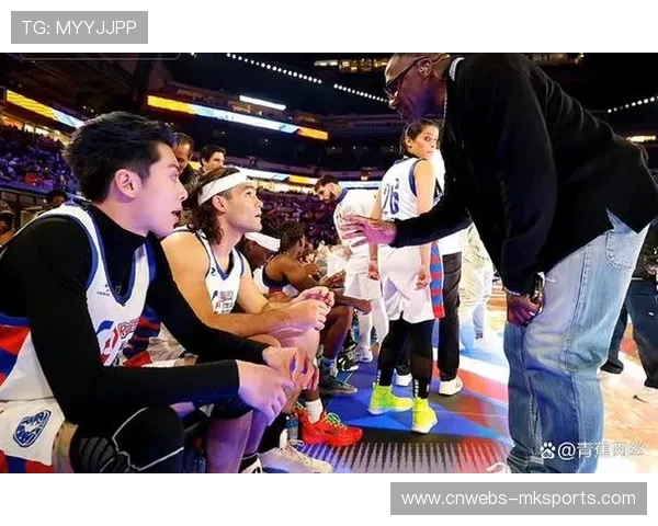 全明星名人赛现场，娱乐明星与球员互动集锦